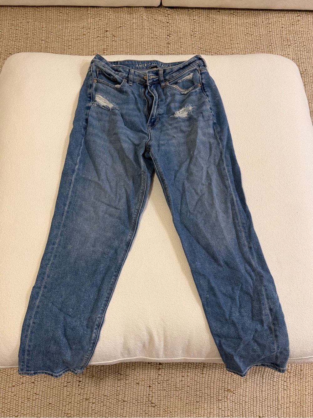 American Eagle Mom Straight Jeans